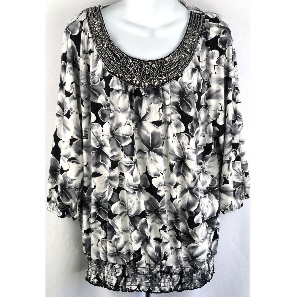 JM tunic Top XL Gray Floral Beaded Scoop Neck Smocked Lettuce Hem Boho Career